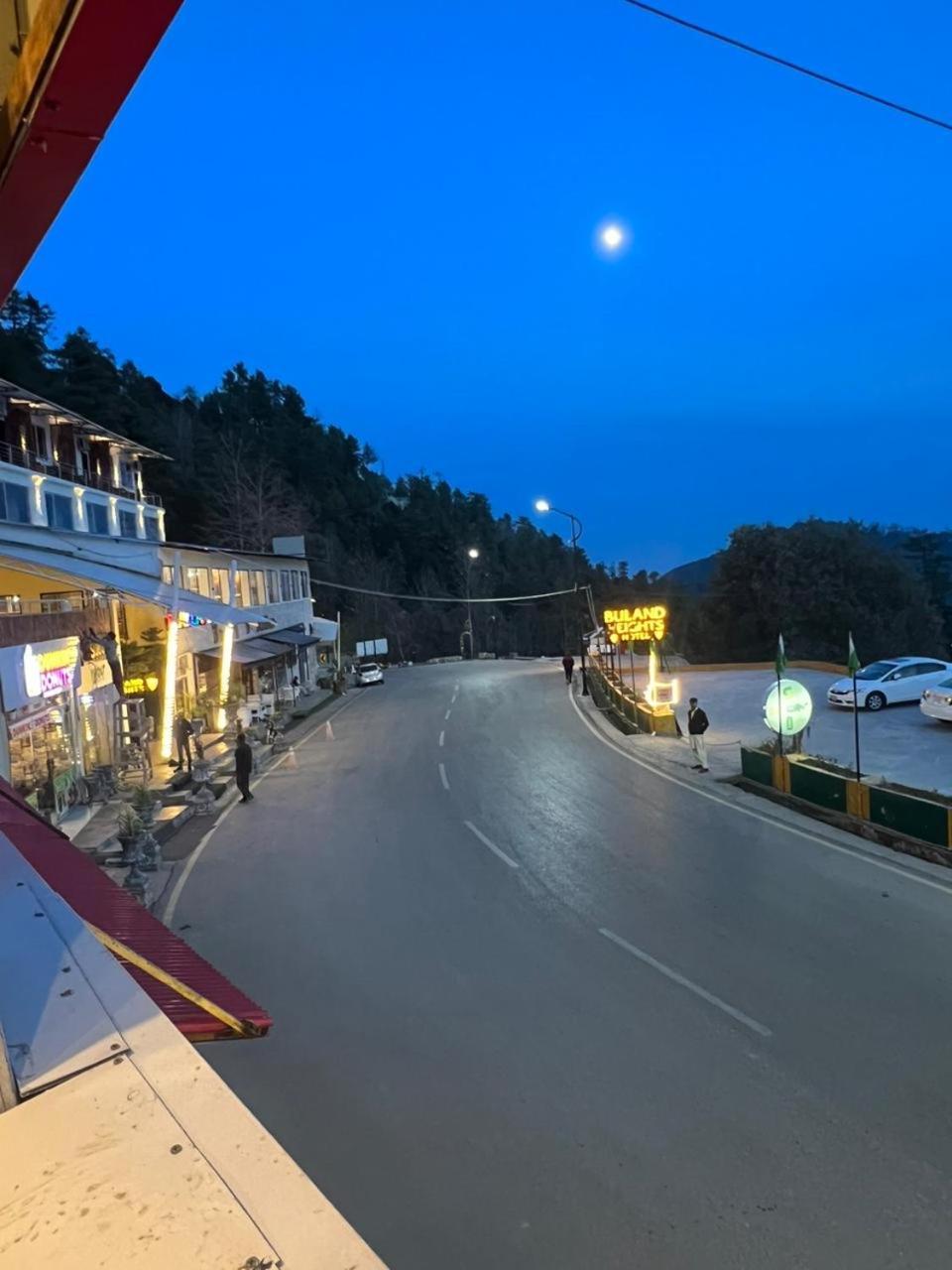 Buland Heights Hotel Murree Buitenkant foto