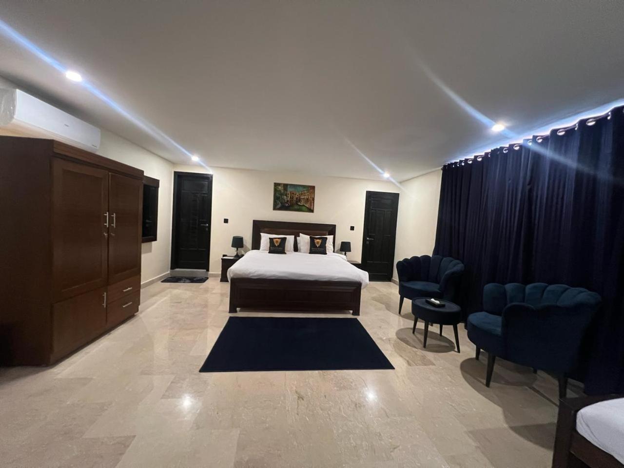 Buland Heights Hotel Murree Buitenkant foto